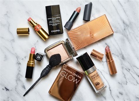 Tag: makeup .